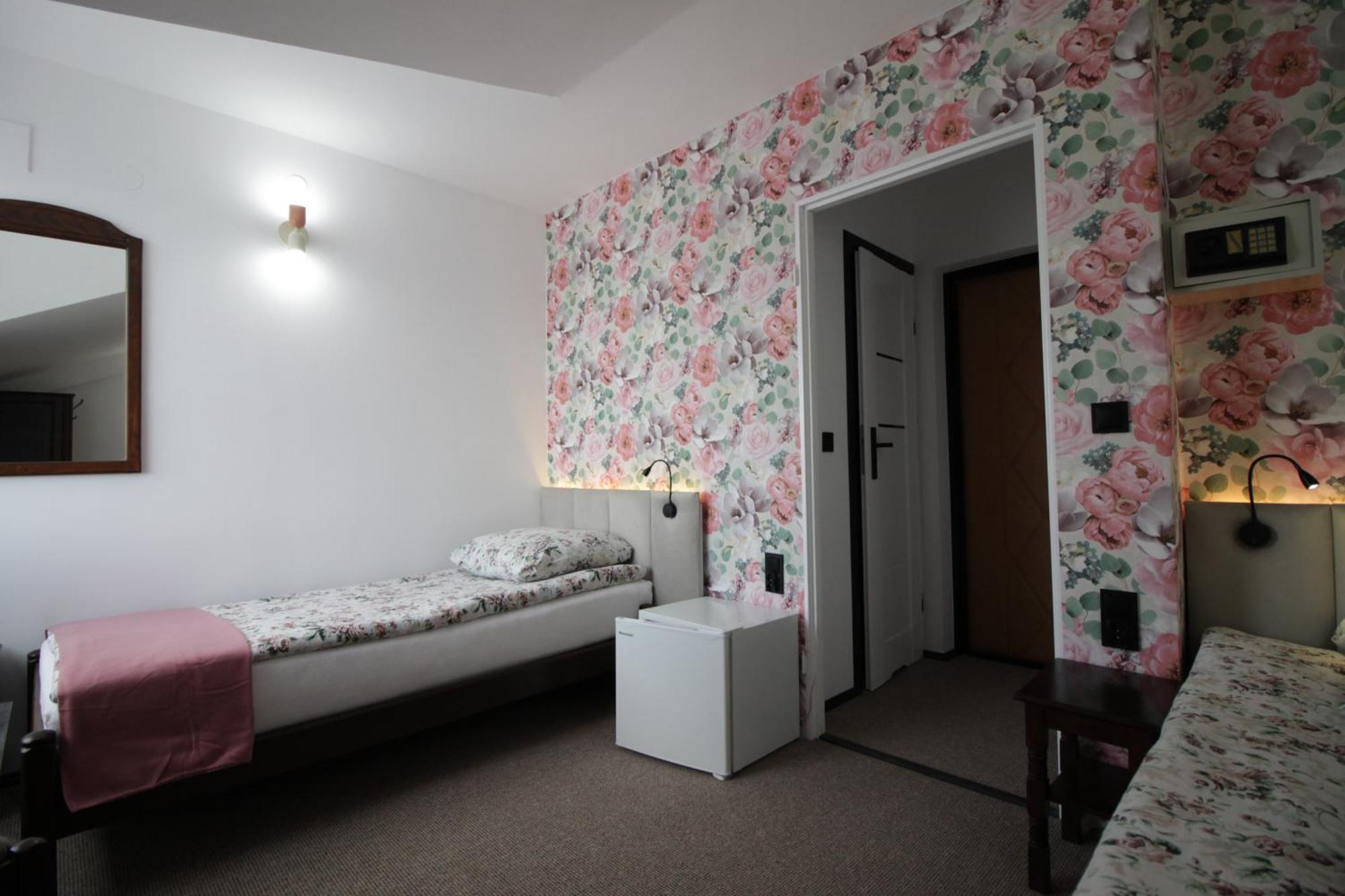 Motel Na Zbojeckiej Skawa Εξωτερικό φωτογραφία